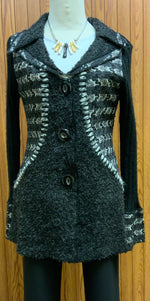 Jacklyn Jacket | Long sleeve  Sweater jacket  Black and white  3 bottom front